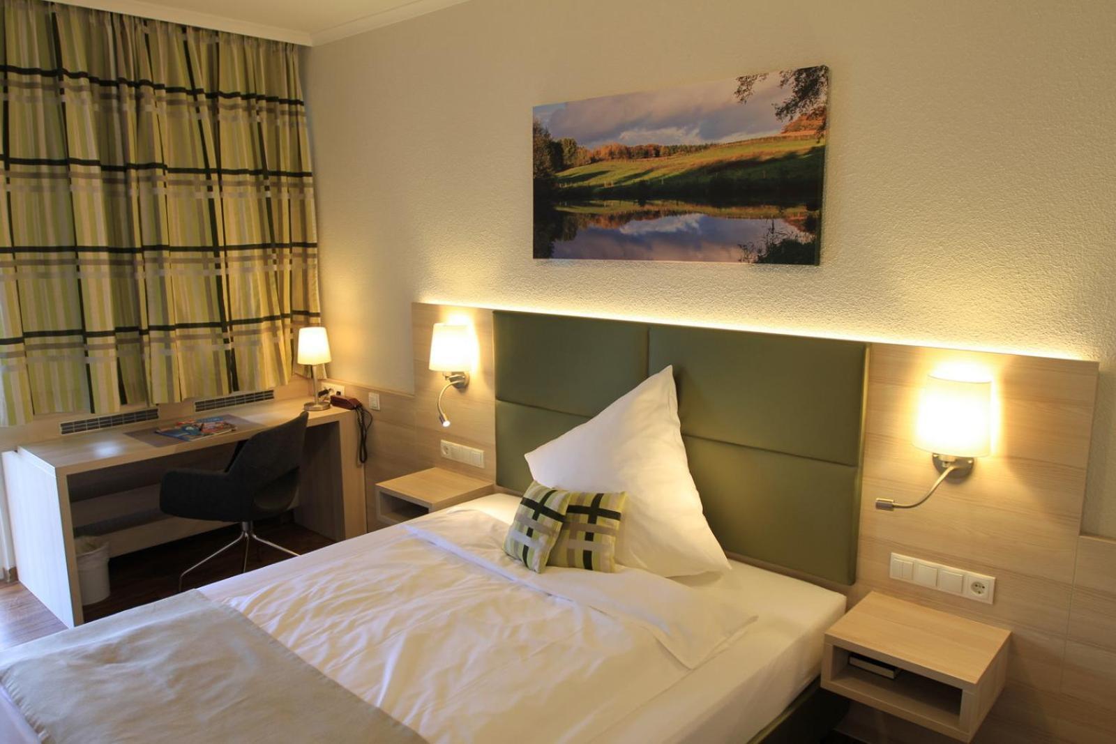 Waldhotel Zum Bergsee Damme Phòng bức ảnh